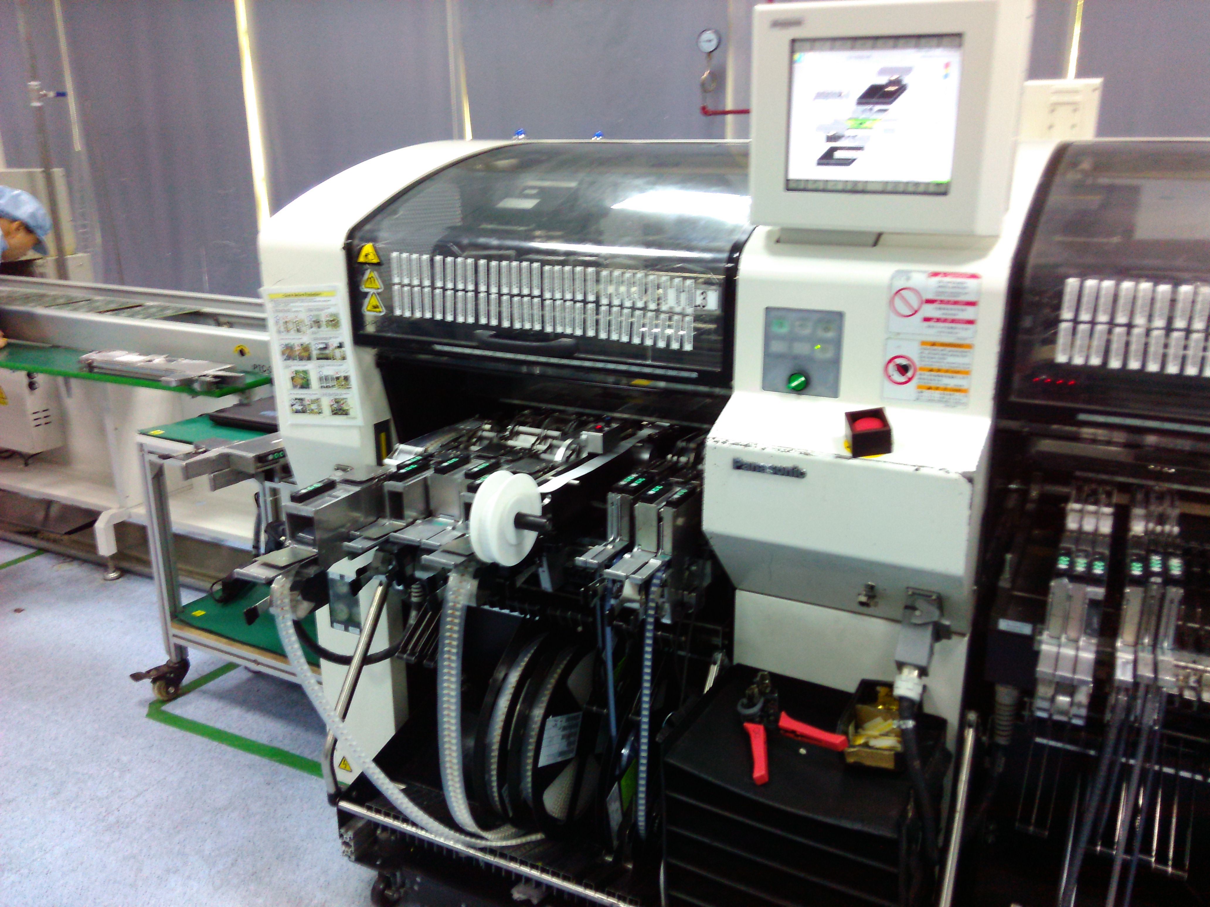 Panasonic Label Feeder into machine